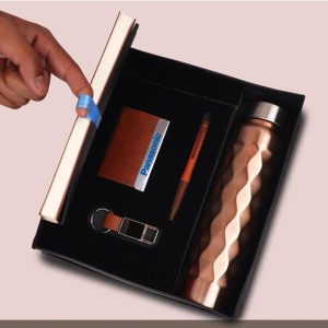 Compact Tan Gift Set